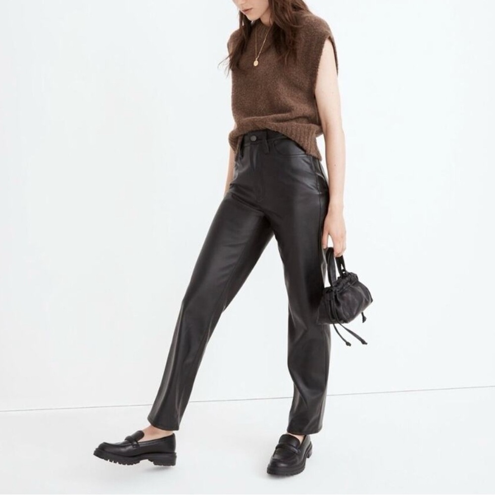 Madewell The Perfect Vintage Straight Jean Faux Leather Edition in Black Size 31